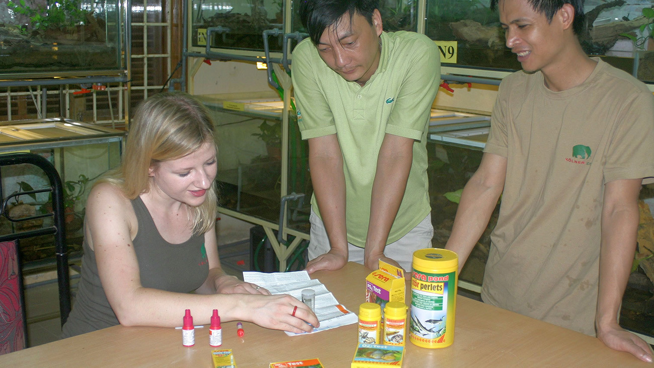 Forschung, Tierrettung und -zucht, Ausbildung und Kooperation: Anna kann ihre vielfältigen Interessen in Vietnam optimal zum Wohl von Tieren und Natur zum Einsatz bringen. Für sie der absolute Traumjob. | Thomas Ziegler
