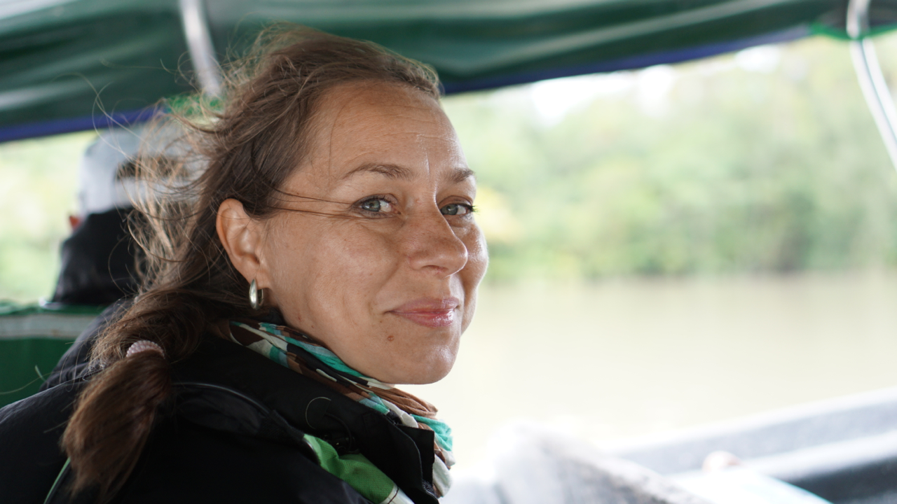 Susan Knakowske ist die Regisseurin der preisgekrönten Videoreportage, die auf der Frogs & Friends-Website gezeigt wird: reportagen.frogs-friends.org/de/kolumbien | Björn Encke, Frogs & Friends